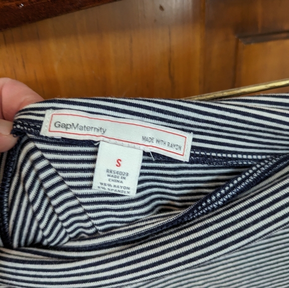 Gap maternity striped stretch skirt - size S - Picture 2 of 3